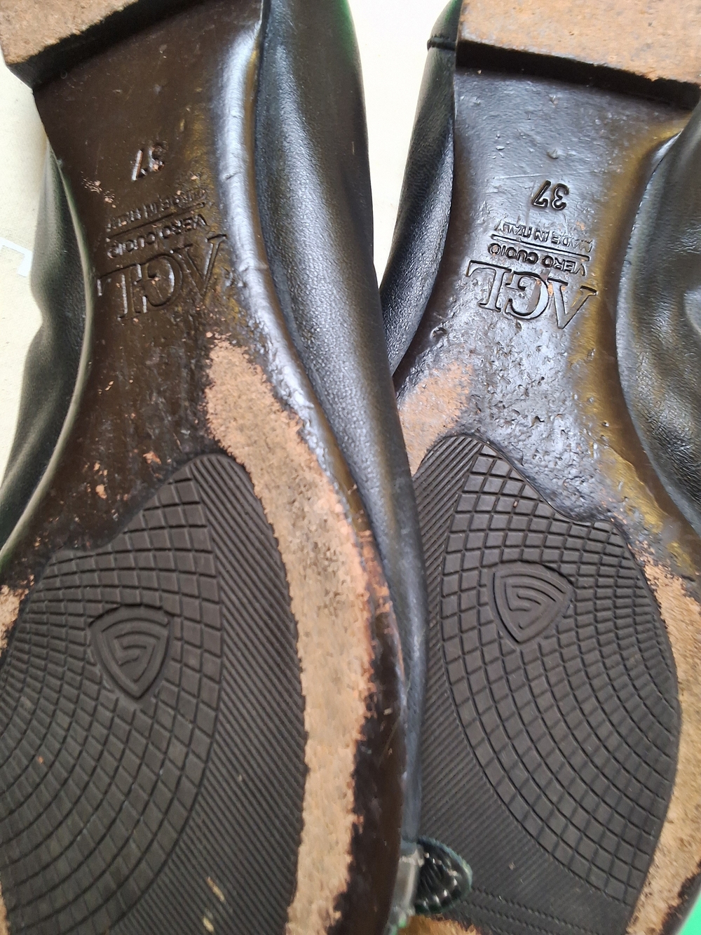 AGL Black Patent Leather Ballet Flats with Silver Buckle - Picture 8 of 14